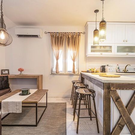 Апартаменти Stylish 1Bd Flat With A Terrace Near The Centre Of Plovdiv By Flat Mаnager Екстер'єр фото